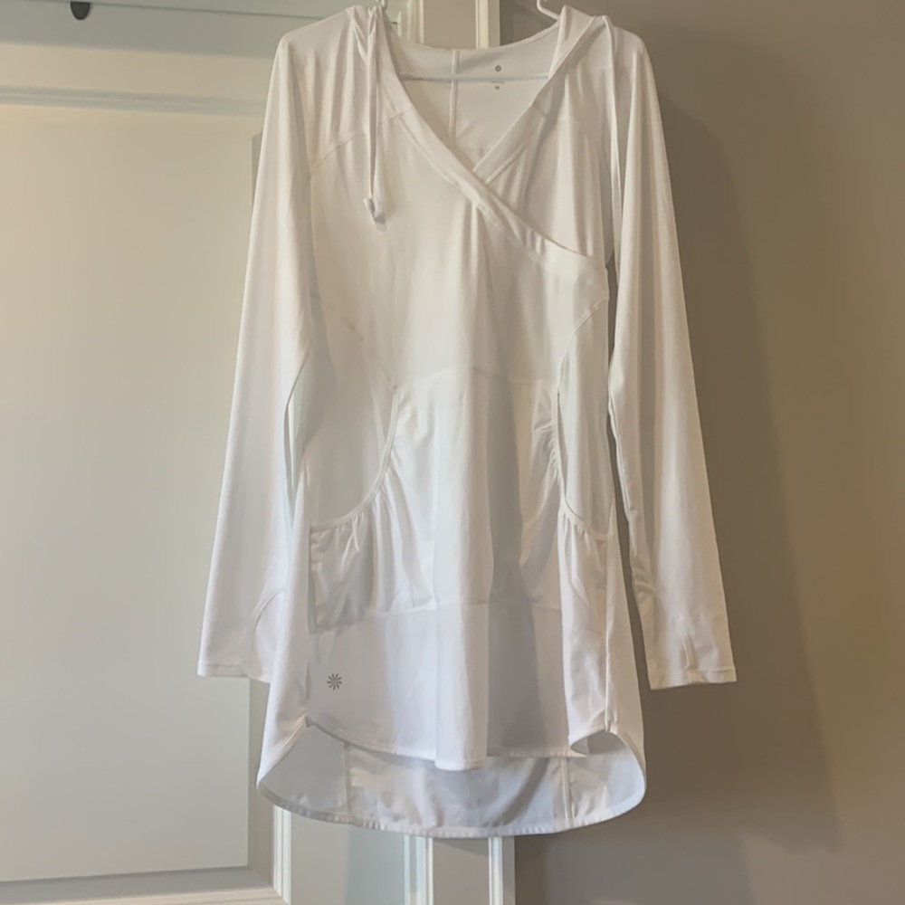 Athleta Swim Cover Up with hood. White- Size M- Medium. Like New condition.